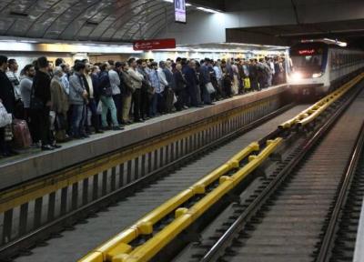 اینفوگرافیک ، جزئیات جالب و خواندنی از متروی تهران ، حرکت قطارهای مترو؛ روزانه 6 برابر مرزهای ایران
